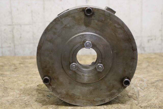 Трехкулачковый патрон Röhm Ø 240 mm