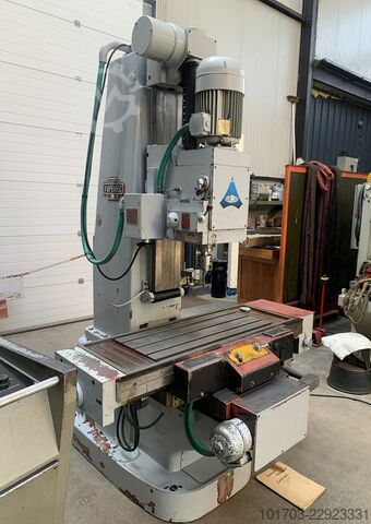 מכונת קידוח / Jig Boring Constant Supemec P65