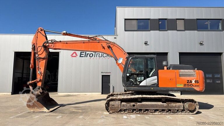 Crawler excavator Hitachi ZX250LCH-5A (AIRCO / 6.868 HOURS / BELGIAN MACH...