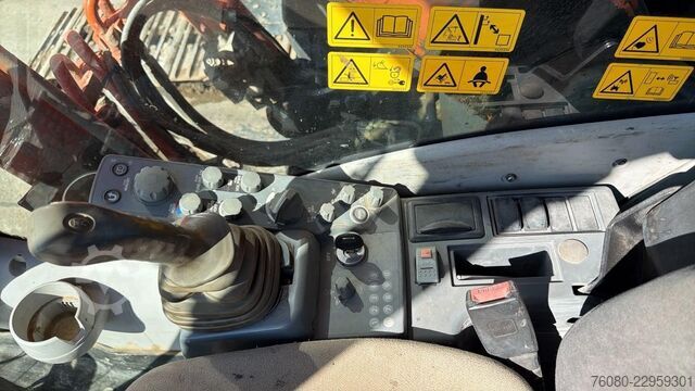 Crawler excavator Hitachi ZX250LCH-5A (AIRCO / 6.868 HOURS / BELGIAN MACH...