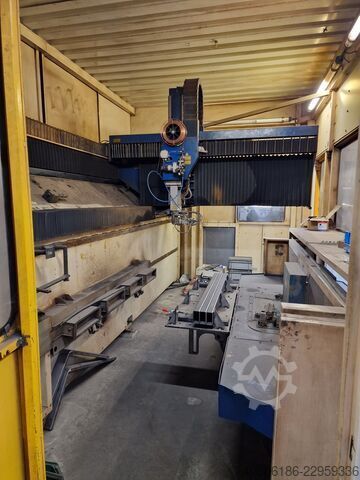 3D laserová řezací a svařovací linka TRUMPF TRUMATIC LASERCELL 1005 (TLC 1005)