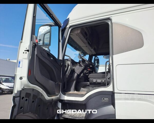 Standard trekkvogn IVECO TRATTORE STRADALE IVECO S-WAY 460 LNG  METANO