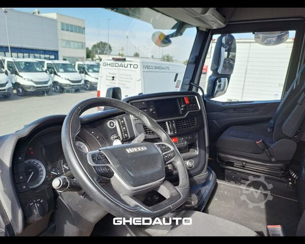 Standard trekkvogn IVECO TRATTORE STRADALE IVECO S-WAY 460 LNG  METANO
