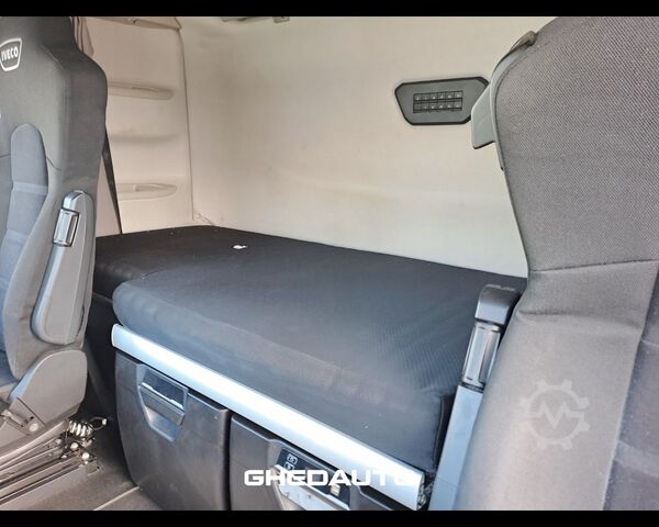 Standard trekkvogn IVECO TRATTORE STRADALE IVECO S-WAY 460 LNG  METANO