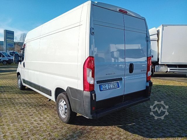 Skåpbil Peugeot BOXER L3H2