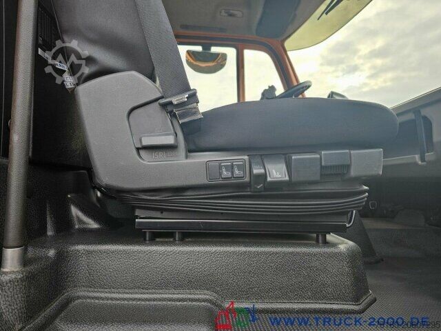 Specializētais kravas auto Unimog U423 Front Zapfwelle + Arbeitsplatte + EasyDrive