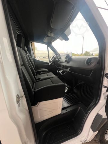 Hátíð loftrými sendibíll MERCEDES-BENZ Sprinter 311 CDI 7G-TR KLIMA NAVI 360°KAMERA PDC