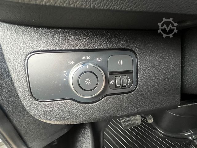 Hátíð loftrými sendibíll MERCEDES-BENZ Sprinter 311 CDI 7G-TR KLIMA NAVI 360°KAMERA PDC