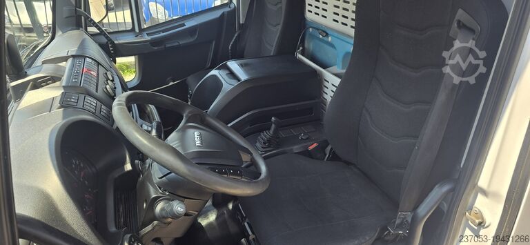 φορτηγό με δεξαμενή Iveco EUROCARGO 150-28 CISTERNA