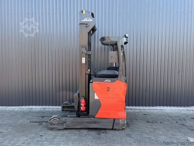 Reach truck Linde R16-01