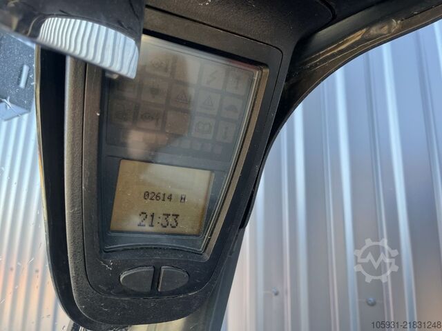Elektrikli 3 tekerlekli forklift Linde E16-02