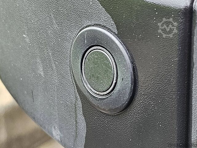 High-roof van FORD TRANSIT 2.0 L3H3 RWD Navi!