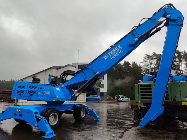 Máy xử lý vật liệu Fuchs MHL 340