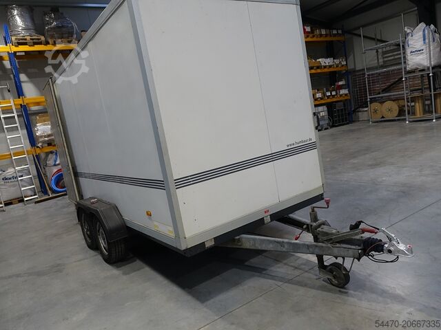 Remolque de doble eje HUMBAUER