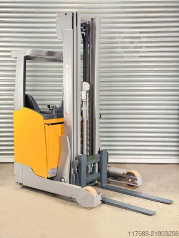 Reach truck Jungheinrich ETV 318 - Service Neu - 4.657 Std. Batterie 85%