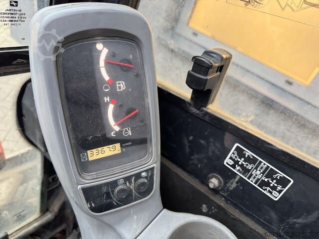 Kubota U27-4 miniexcavadora/oruga, 1 cuchara, 2016, diésel KUBOTA U27-4 minigraver/graafmachine rups 1 bak 2016 Diesel