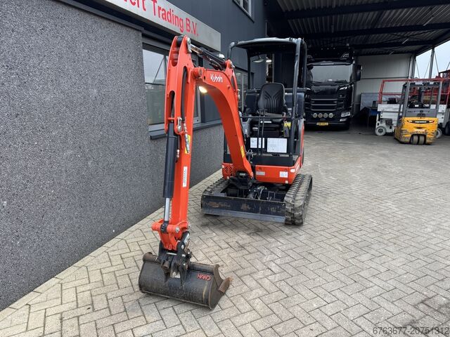 Kubota KX019-4 miniexcavadora/excavadora de cadenas, 1 cuchara, año 2020, GLP, 45 horas, en estado m KUBOTA KX019-4 minigraver/graafmachine rups 1 bak 2020 LPG 45UUR Zeer net