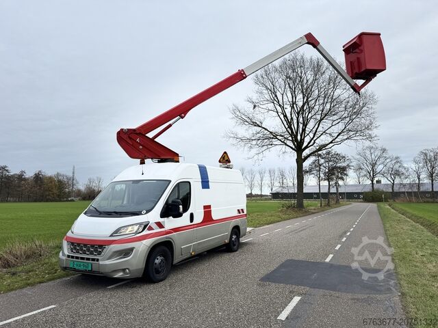 PEUGEOT BOXER 2.2HDI kendaraan pengangkat otomatis (sky lift), ketinggian kerja 12,5m, tahun 2018. PEUGEOT BOXER 2.2HDI Autohoogwerker Arbeitsbuhne 12.5mtr werkhoogte 2018