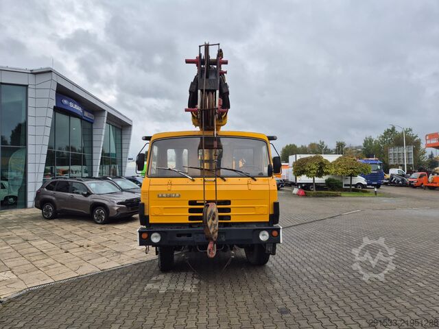 6x6 truck-mounted crane Tatra T815 6X6 - BUMAR 30M - 20T