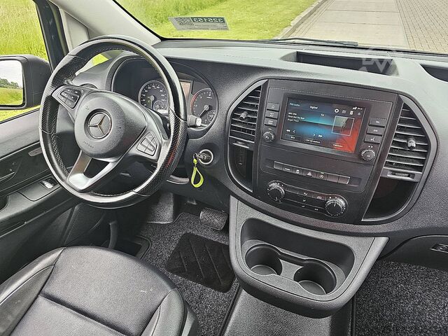 Stationvogn med højt tag MERCEDES-BENZ VITO 116 L2 Dub Cab Automaat!