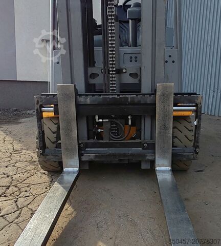 Listrik – 3 roda Jungheinrich EFG 215 4.4m/ 2020y/ 9076h