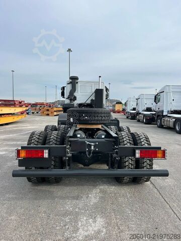 Chassis med førerhus Astra HD9