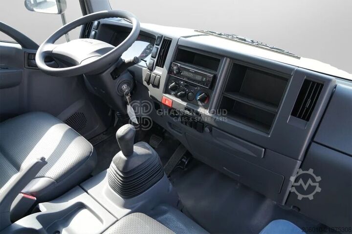 Chassis med førerhus Isuzu NPR 85H