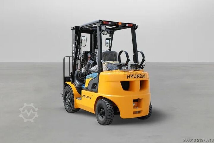 Gaffeltruck Hyundai 30LE-7
