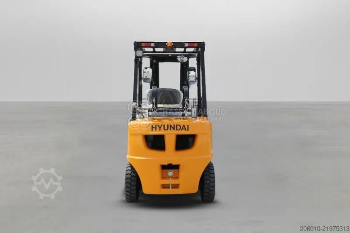 Gaffeltruck Hyundai 30LE-7
