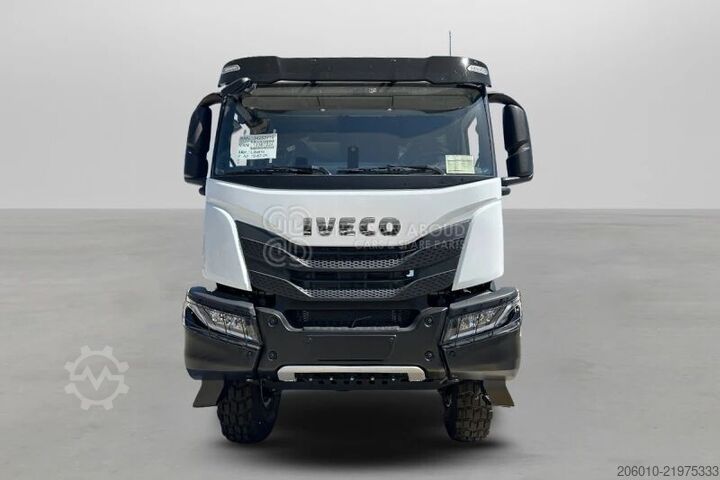 IVECO T-WAY AT720T47WTH 6x6 R20 Tyres Tractor Head - Barcelona Stock IVECO T-WAY AT720T47WTH 6x6 R20 Tyres Tractor Head - ...