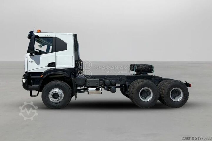 IVECO T-WAY AT720T47WTH 6x6 R20 Tyres Tractor Head - Barcelona Stock IVECO T-WAY AT720T47WTH 6x6 R20 Tyres Tractor Head - ...