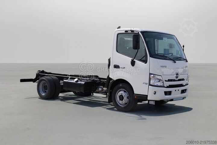 Chassis med førerhus Hino 300 716