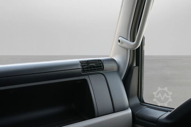 שלדה עם תא נהג Mitsubishi Canter