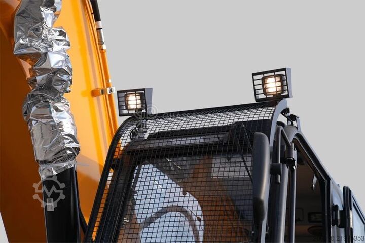 Crawler excavator JCB JS305LC