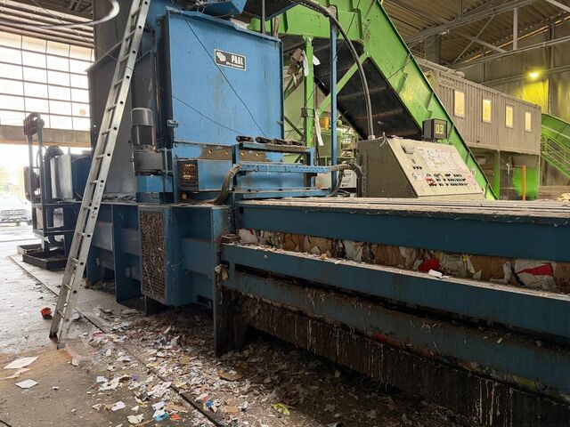 Bale press Paal Konti 325 D/SO