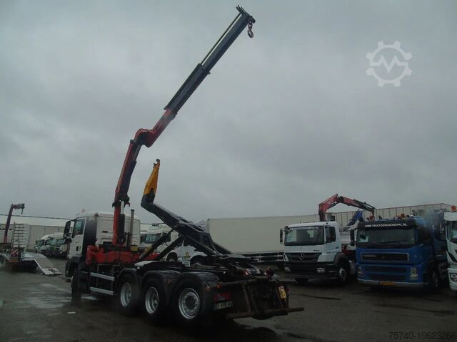 Sistema de brazo de gancho MAN TGS 35.440 + PALFINGER 24500 + 8X4 + EURO 5 + R...