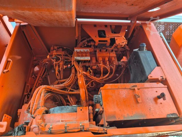 رافعة مثبتة على شاحنة LIEBHERR LTM 1100-5.2 10x6 13.150h Klappspitze