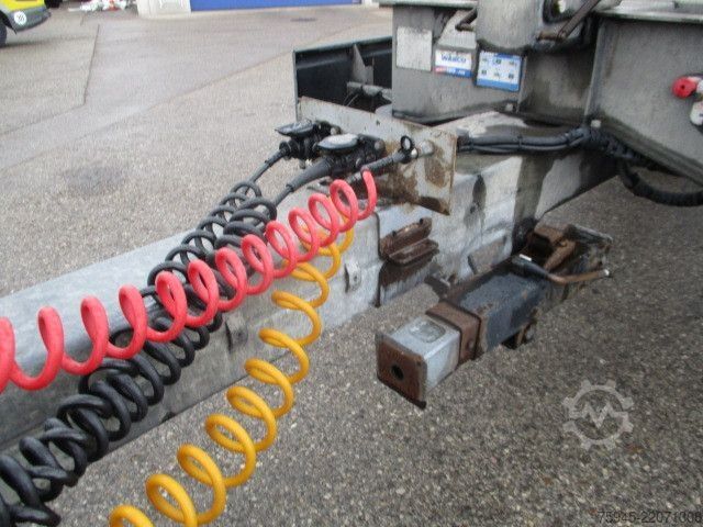 Напівпричіп зі змінним шасі  Scheuwimmer Tandem, WAB