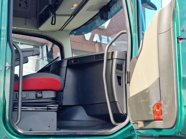 Standardni SZM Volvo FH 13.460 Globetrotter 4x2 - ADR - Chassis cove...