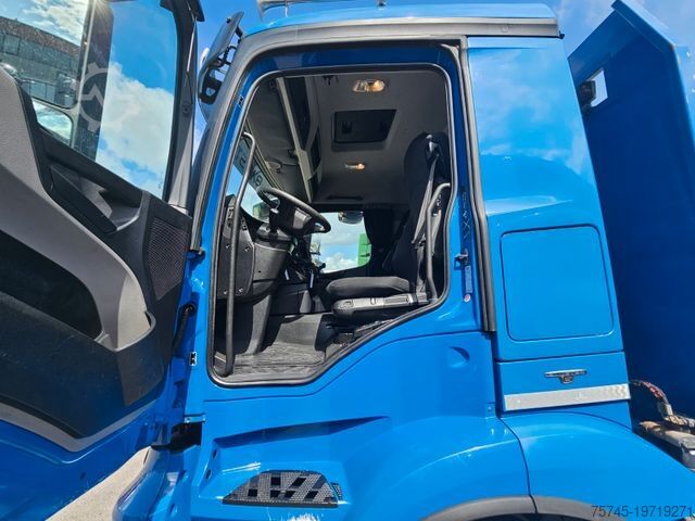 Żuraw samochodowy MERCEDES-BENZ Antos 2551 * FASSI KRAN 20M * ACC * KLIMA