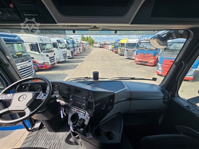 Żuraw samochodowy MERCEDES-BENZ Antos 2551 * FASSI KRAN 20M * ACC * KLIMA