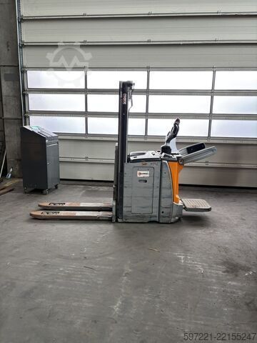 Gerbeurs de palettes Still EXD-SF20