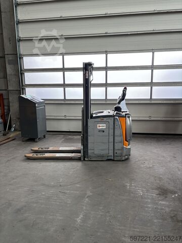 Gerbeurs de palettes Still EXD-SF20