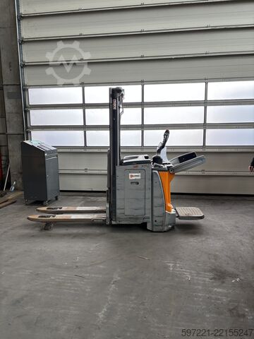 Gerbeurs de palettes Still EXD-SF20
