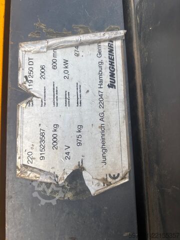 Палетни слагачи Jungheinrich ERD 220 --> Batterie aus 2019!