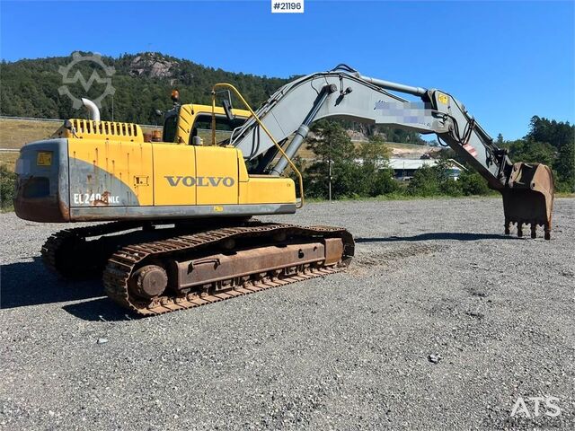 Máy xúc bánh xích Volvo EC240 nlc Excavator w/ bucket WATCH VIDEO