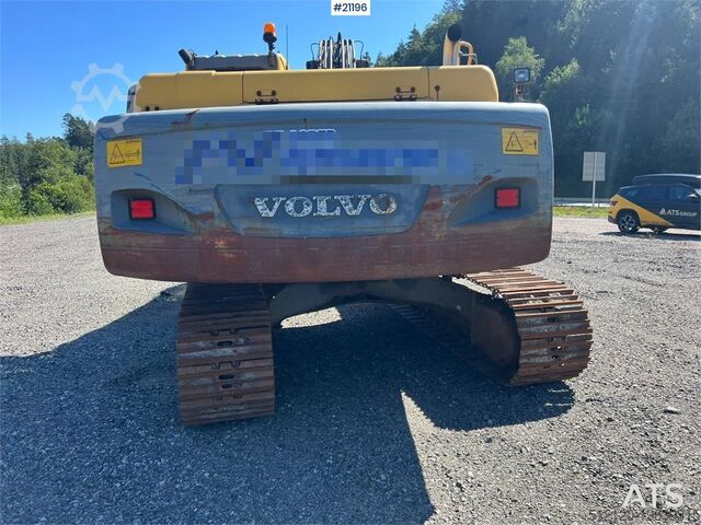 Máy xúc bánh xích Volvo EC240 nlc Excavator w/ bucket WATCH VIDEO