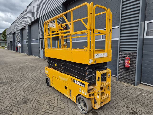 Scissor lift JCB S2632E, Year 2018, 10.1m Workingheight