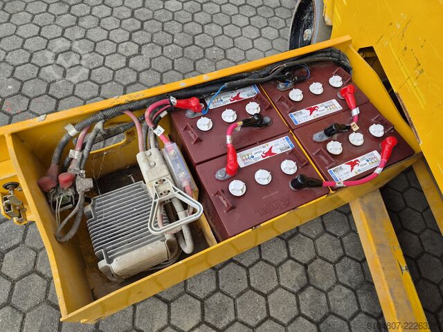 Scissor lift JCB S2632E, Year 2018, 10.1m Workingheight