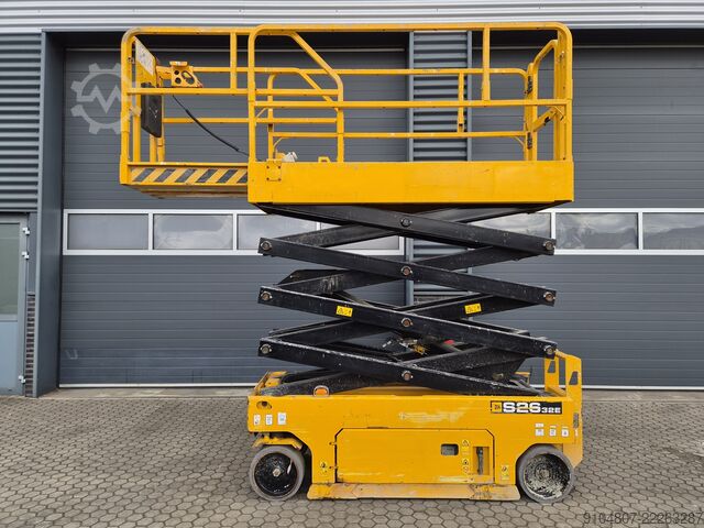Scissor lift JCB S2632E, Year 2018, 10.1m Workingheight